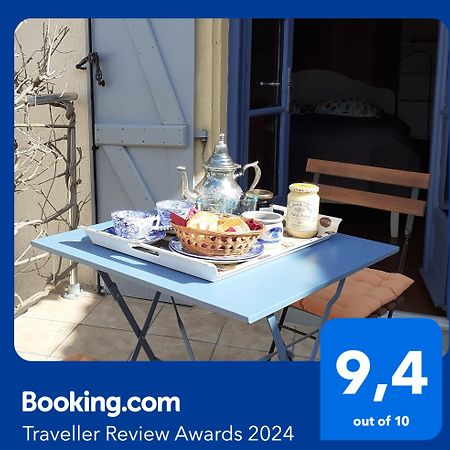 Les Volets Bleus Charlieu Exterior foto